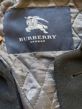 Abrigo Burberry Negro