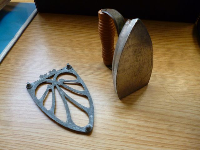 Plancha antigua de juguete