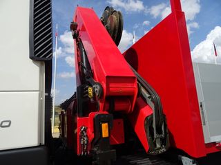 Volvo FM 330.18 - GRUA