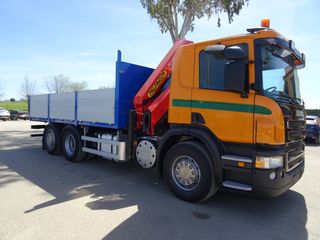 SCANIA P 380 - GRUA