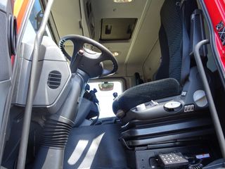 Mercedes-Benz ACTROS 2546 - GRUA