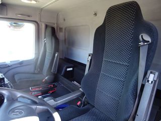 Mercedes-Benz ACTROS 2546 - GRUA