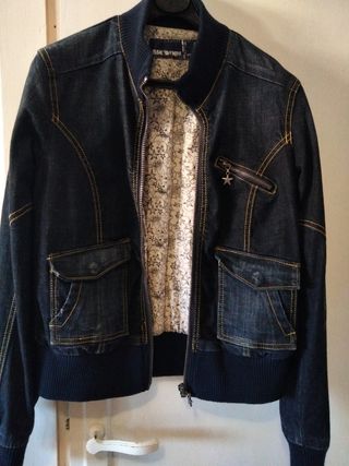 Chaqueta vaquera Bershka