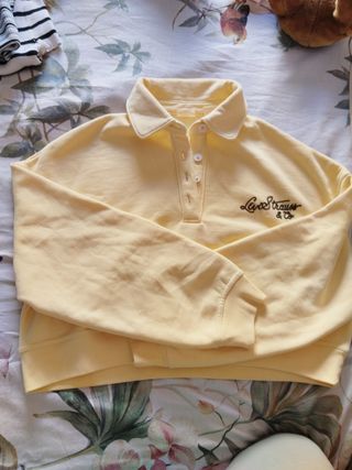 Sudadera Levi's amarilla