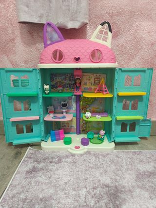 Casa de muñecas con accesorios