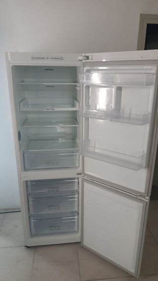 Nevera Samsung  garantía