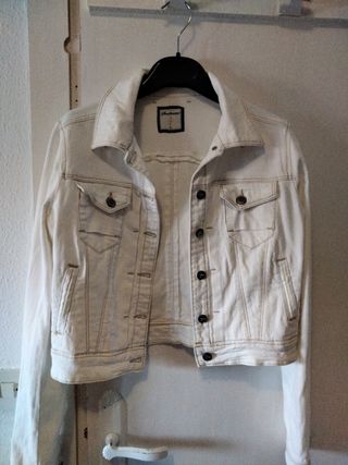 Chaqueta vaquera Stradivarius blanca Talla L