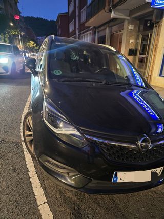 Opel Zafira Tourer 2016