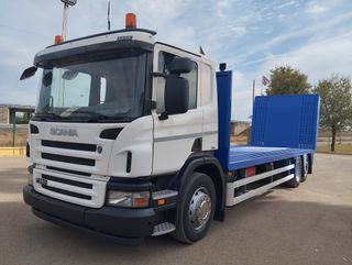 SCANIA P 380-PORTAMAQUINAS