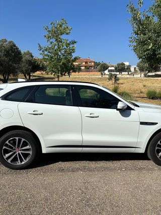 Jaguar F-Pace 2017