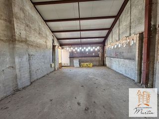 Local comercial en venta en Ugena
