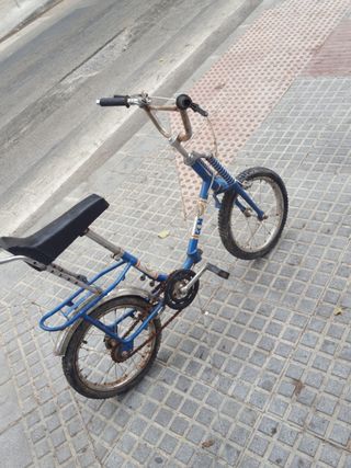 Bicicleta BH azul