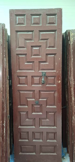 Puerta antigua madera estilo castellana 