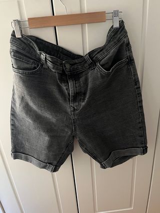 Pantalón corto vaquero hombre negro