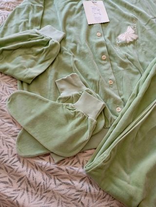 Pijama fino terciopelo verde