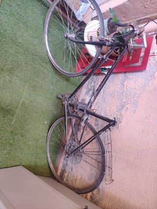 Bicicleta clásica negra