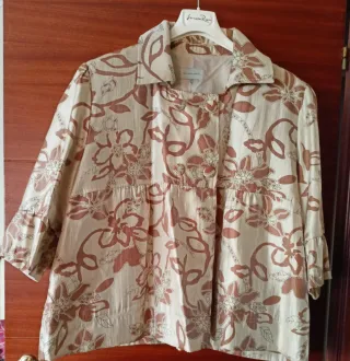 Chaqueta vestir o para fiesta.