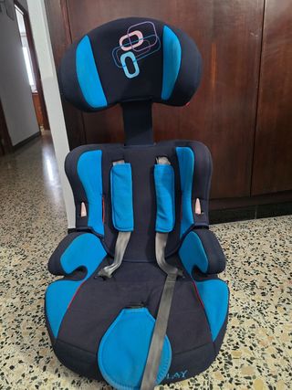 Silla de coche infantil azul