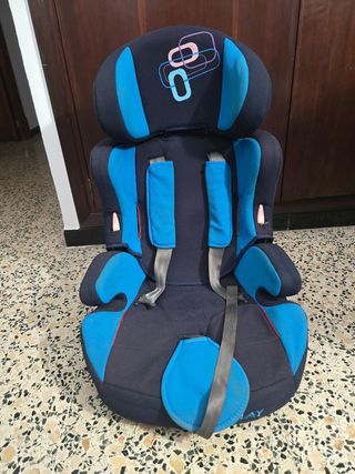 Silla de coche infantil azul