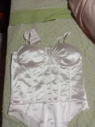 Body lencero satinado blanco