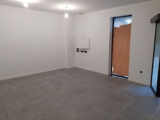 Local comercial en alquiler en Monte Alto - Zalaeta - Atocha en Coruña (A)