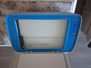 Impresora HP Blanca y Azul