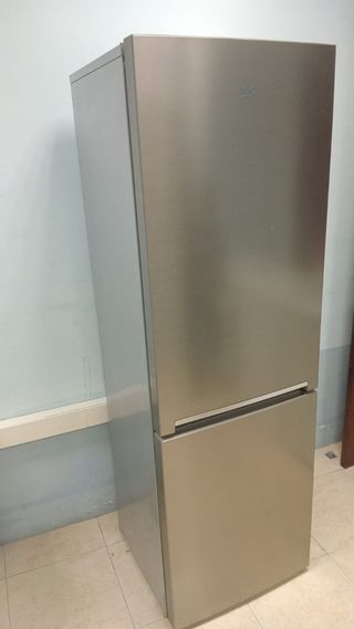 Nevera Beko con garantía