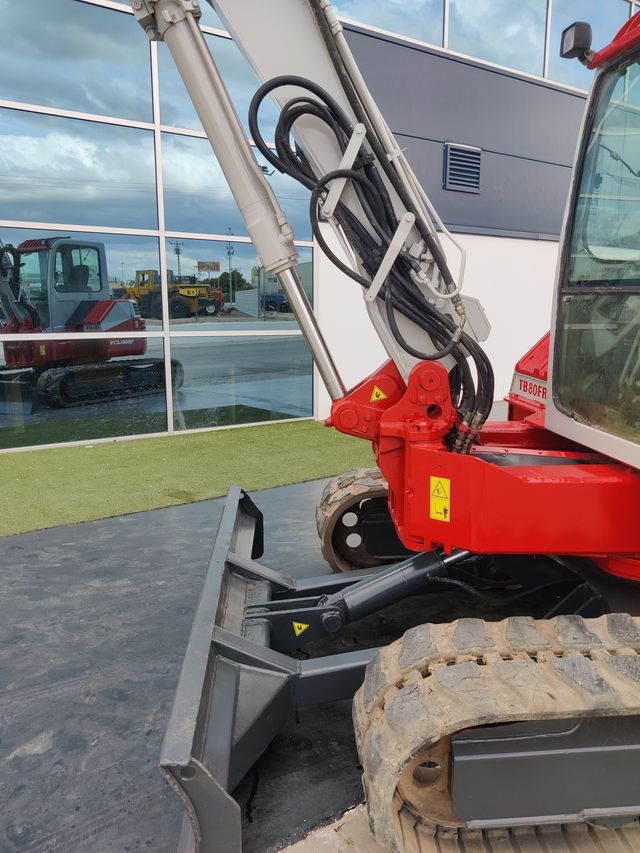 Excavadora Takeuchi TB 80 FR