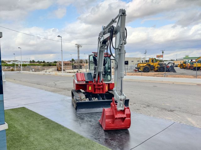 Excavadora Takeuchi TB 80 FR