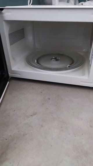 Microondas blanco