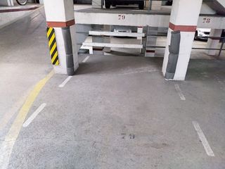 Garaje en venta en El Centre en Esplugues de Llobregat