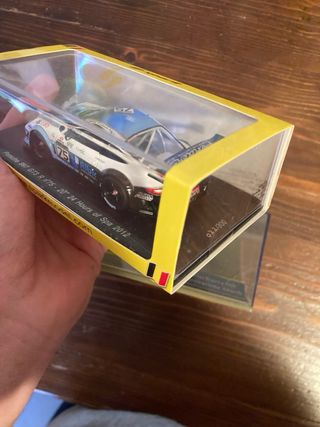 Lotto 3 modellini auto: Aston Martin, Fiat Porsche