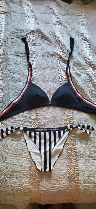 Bikini Tommy Hilfiger Negro y Blanco
