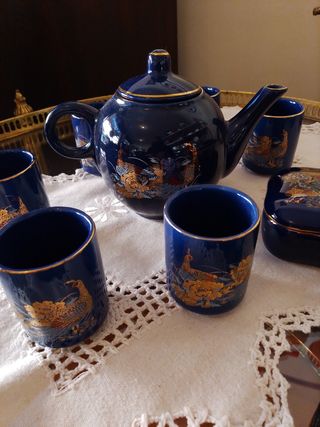 Servizio thè blu con decori oro