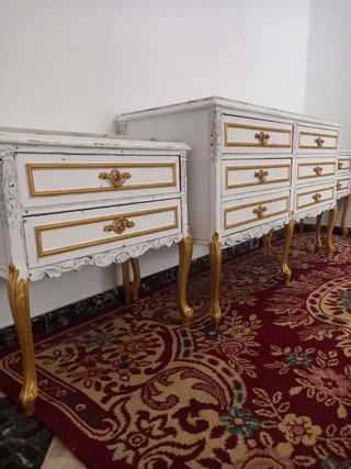 Comodino e 2 comodini antichi