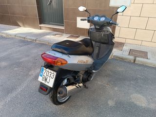 Daelim NS 125 III 
Plata