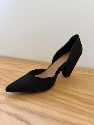Zapato salón tacón medio ancho
