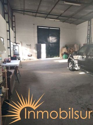 Nave industrial en venta en Santiponce