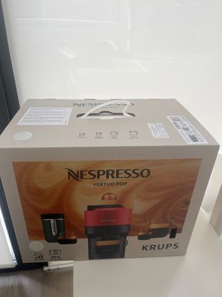 Cafetera Nespresso Vertuo Pop Roja