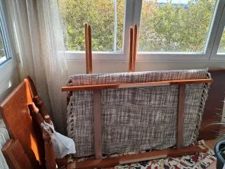 Mesa Comedor Extensible Madera con 6 sillas.