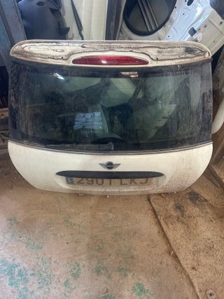 Portón trasero Mini