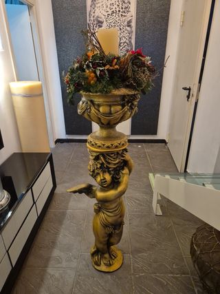 Statua portacandele in resina dorata Angel