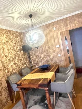 VENDO DUE tappeti da soggiorno multicolori 1,60x2,60