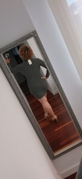 Vestido punto cuello vuelto gris Mango Talla M