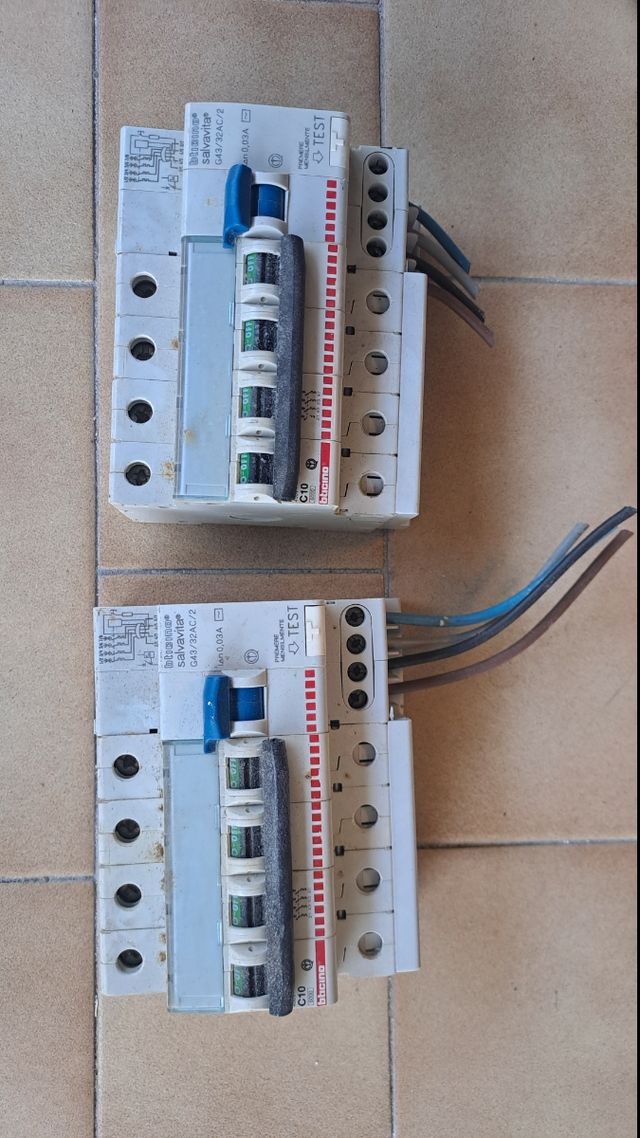 2 Quadri Salvavita Bticino G43/32AC/2