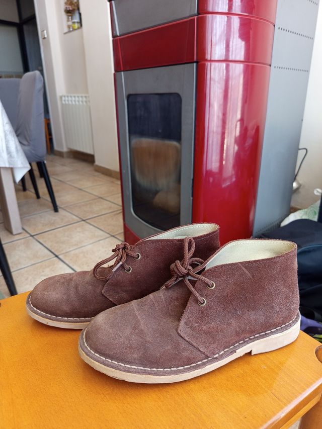 Botas bajas de ante marrón