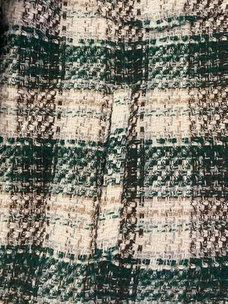 Chaqueta Zara cuadros oversize estilo sobrecamisa