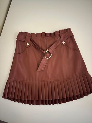 Falda Zara efecto piel marrón Talla M