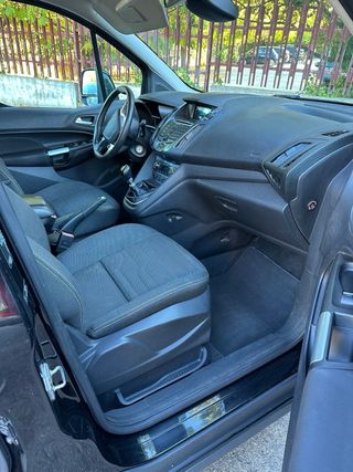 Ford Grand Tourneo Connec 2014