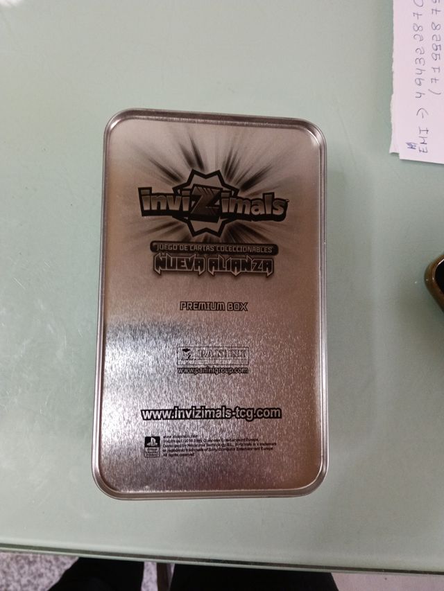 Scatola in metallo Invizimals New Alliance Panini